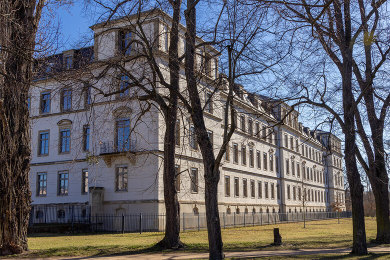 Foto vom Gebäude des GeoSN im März 2025