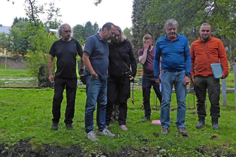v.l.n.r. Herr Ing. Zdeněk Kurečka vom tsch. Vermessungsamt, Herr Ing. Jan Zvěřina vom tsch. Innenministerium, Frau M.Sc. Andrea Poch vom GeoSN, Herr Jan Klofáč (Dolmetscher), Herr Mgr. Milan Plaček vom tsch. Innenministerium und Herr B.Eng. Andreas Koch v